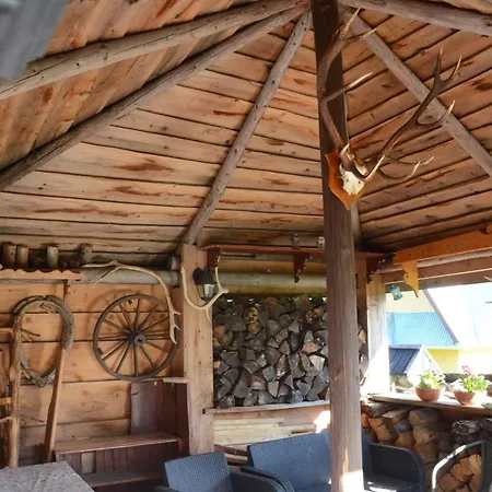 ゲストハウス Sleboda Wynajem Pokoi Ewa Satola ビャウィ・ドゥナイェツ