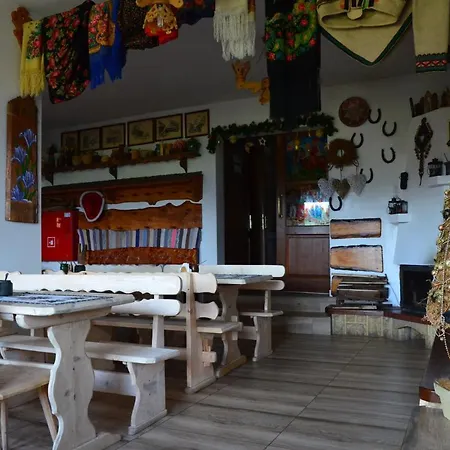 بيت ضيافة Sleboda Wynajem Pokoi Ewa Satola 3*