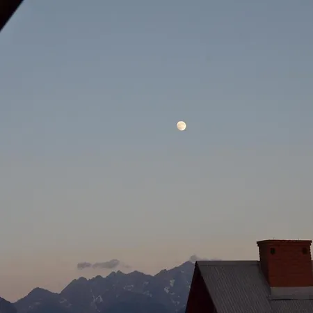 Sleboda Wynajem Pokoi Ewa Satola ビャウィ・ドゥナイェツ