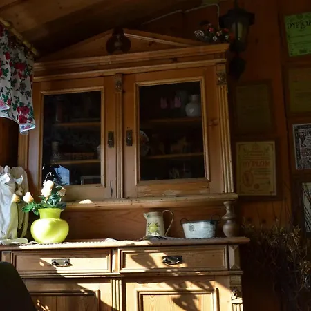 Sleboda Wynajem Pokoi Ewa Satola ビャウィ・ドゥナイェツ