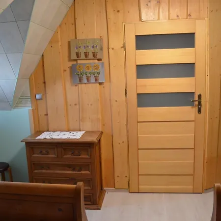 Sleboda Wynajem Pokoi Ewa Satola ゲストハウス ビャウィ・ドゥナイェツ