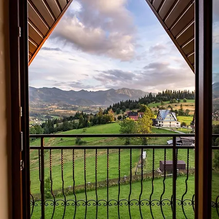 Sleboda Wynajem Pokoi Ewa Satola ビャウィ・ドゥナイェツ